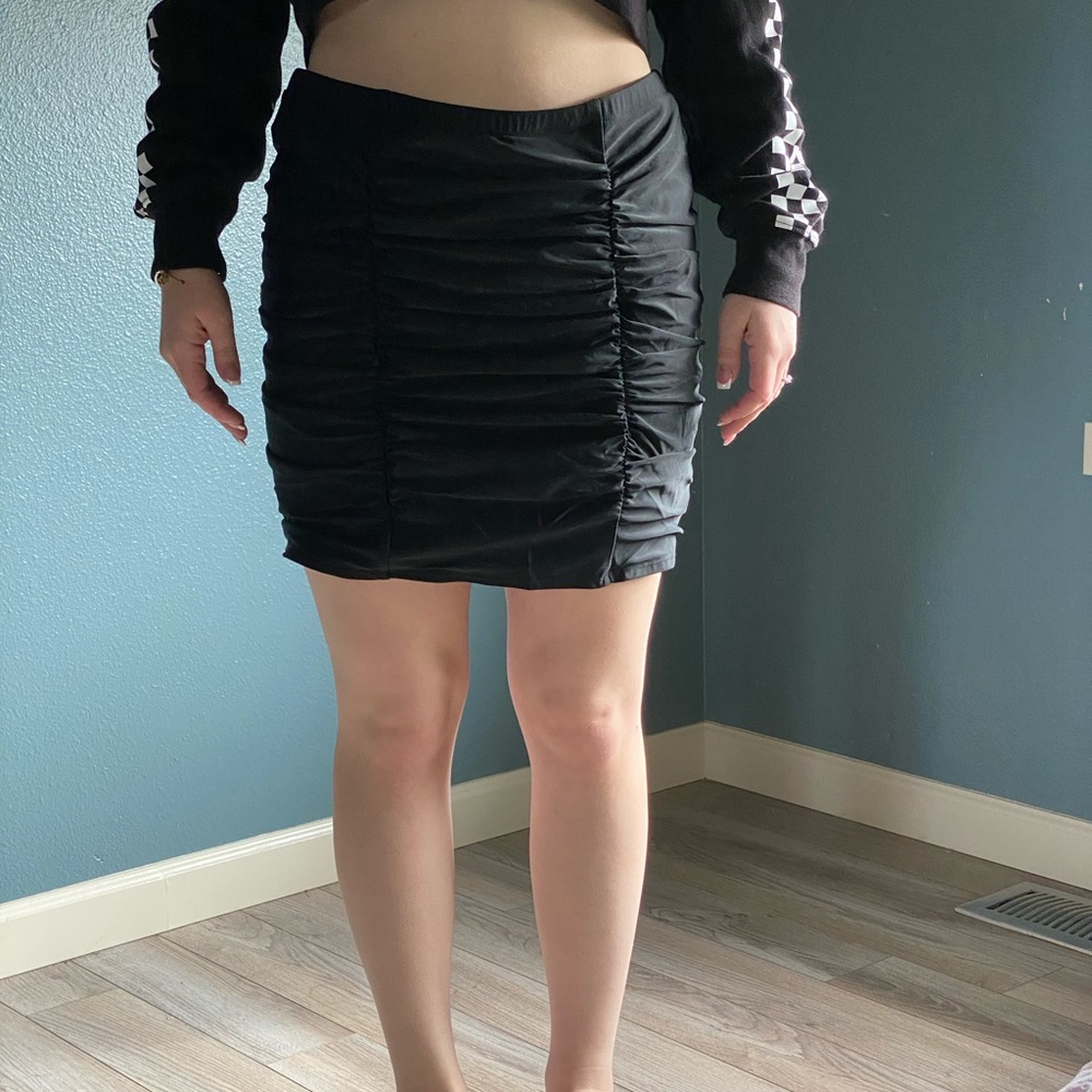 Black swim skirt